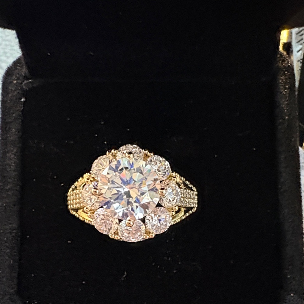 14kt Plated Gold 2 Ct Simulated Diamonds Luxury Ring - Picture 9 of 9